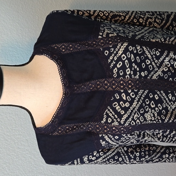 NWT*LUCKY BRAND Navy long sleeve tunic Lace inset white patterned. LARGE - Picture 2 of 11